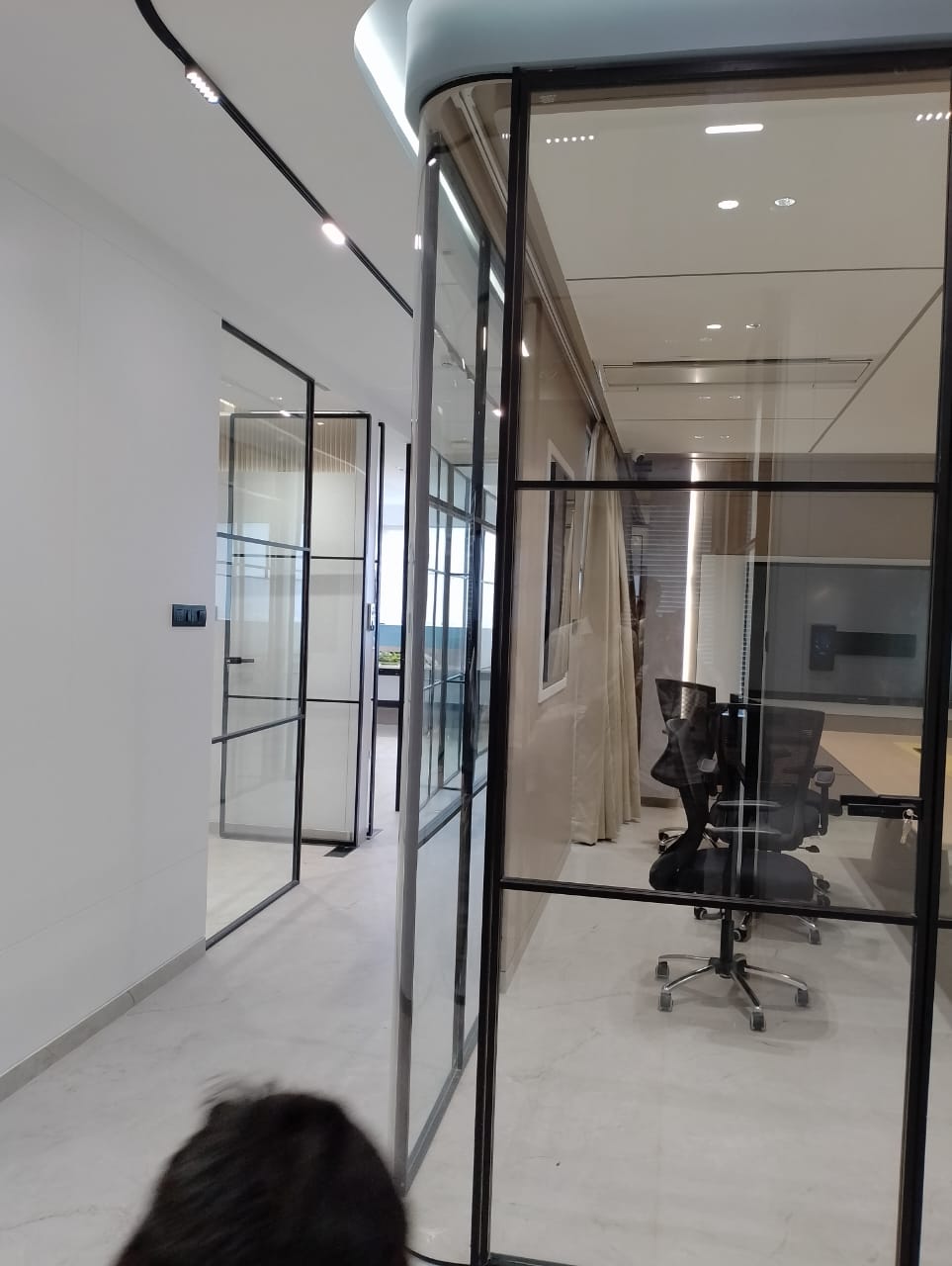 glass partition