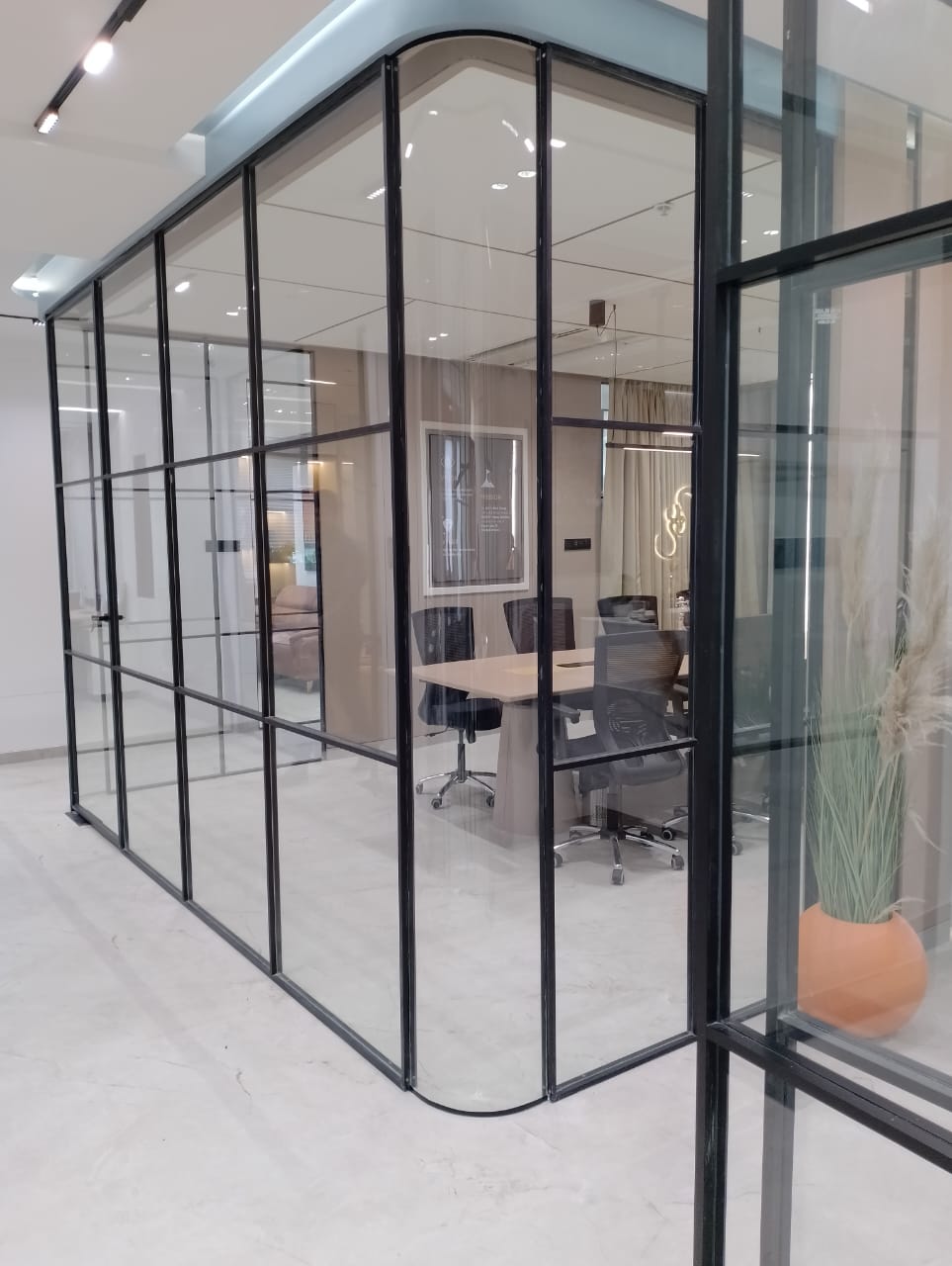 glass partition
