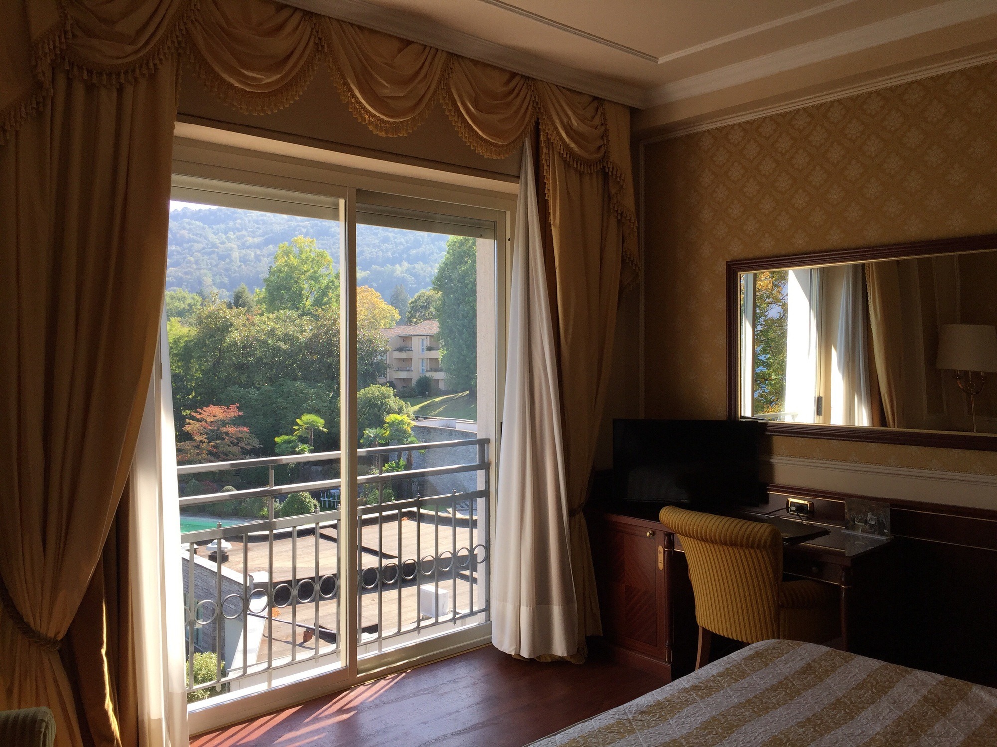 room with view - aluminium windows in pune